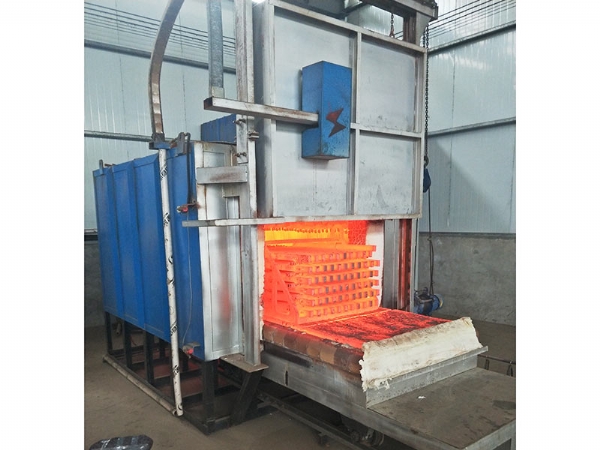 臺(tái)車淬火爐